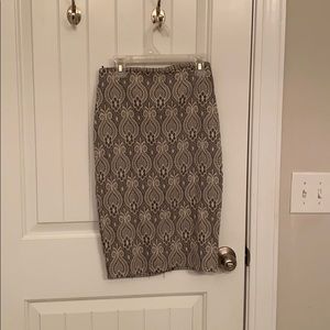 Gorgeous Print Grey pencil skirt